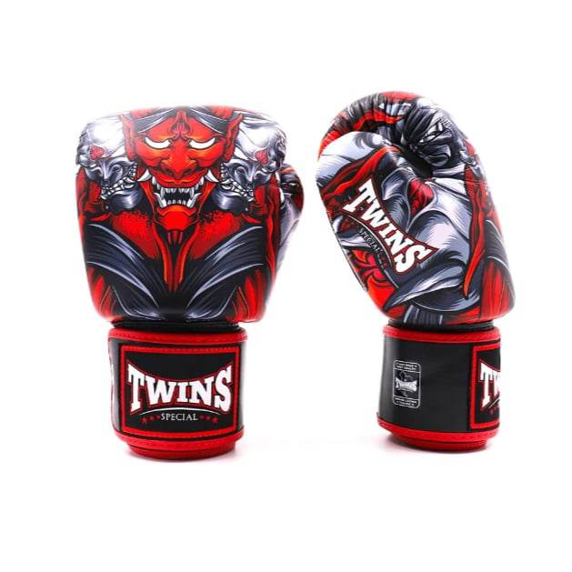 Twins Special "BGVL3-58RD / Kabuki" Boxing Glove