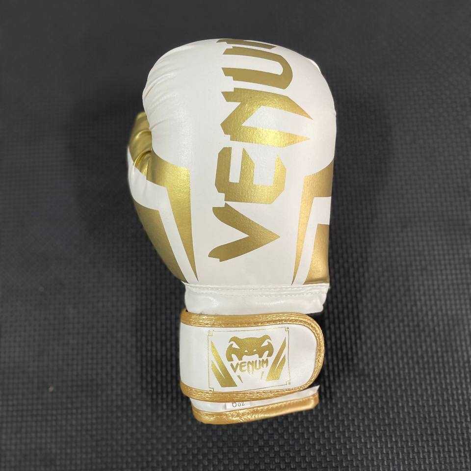 "Venum" Kid's Boxing Glove