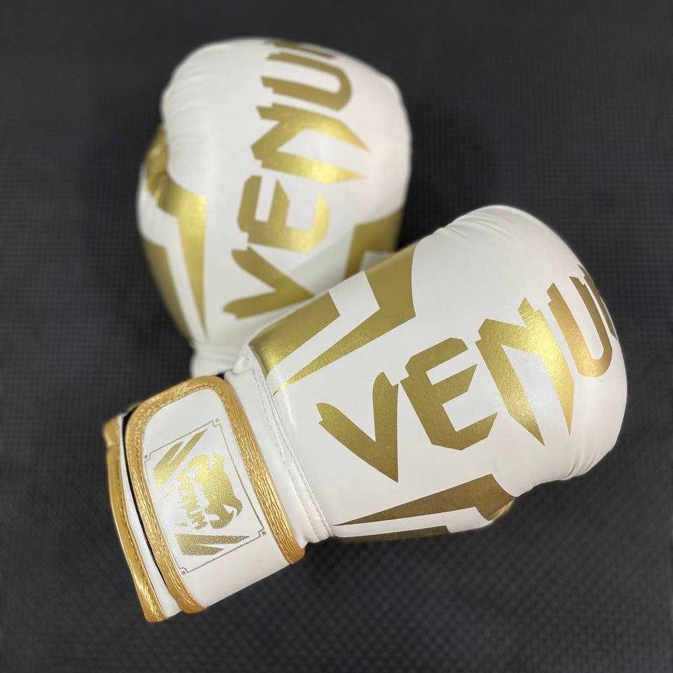 "Venum" Kid's Boxing Glove